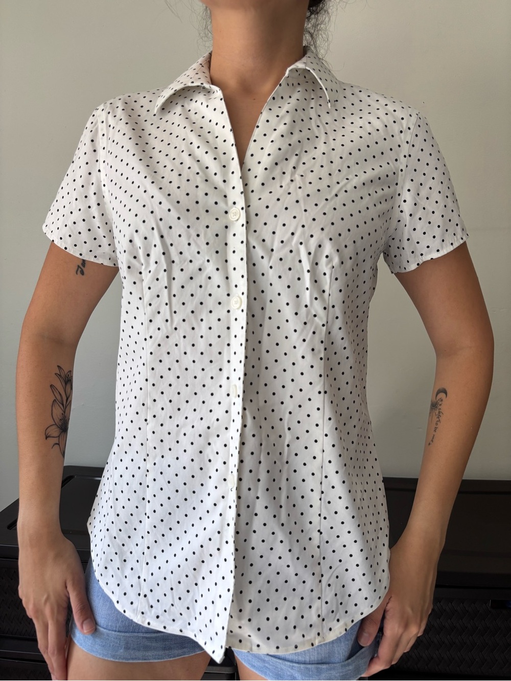 Y2K Office Siren White Black Polka Dot Button Up Short Sleeve Cotton Top Medium